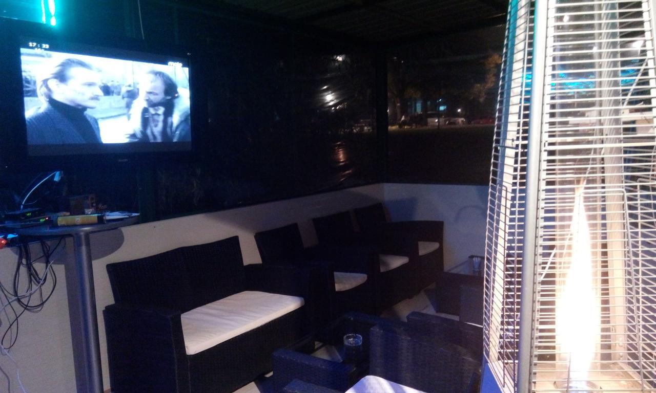Hotel Guest Hause Gusar Belgrad Exterior foto