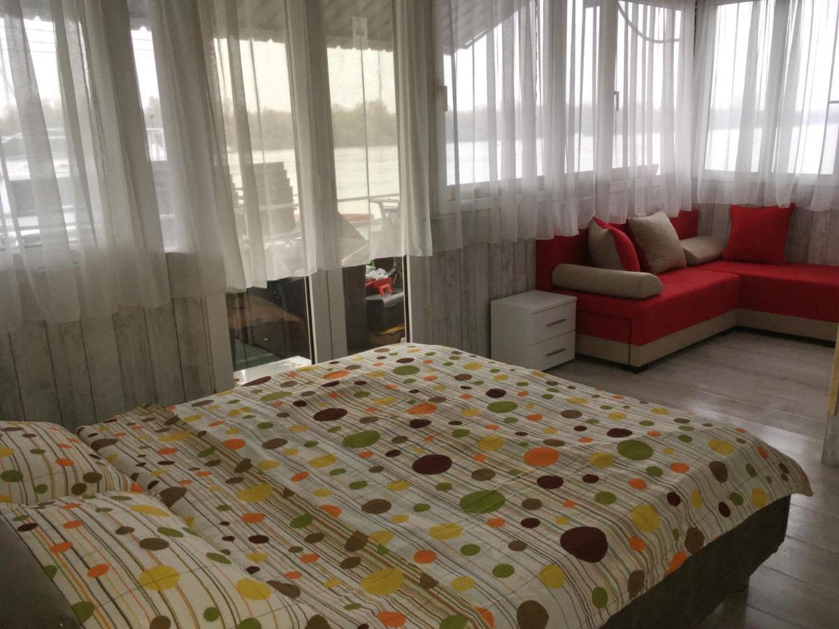 Hotel Guest Hause Gusar Belgrad Exterior foto